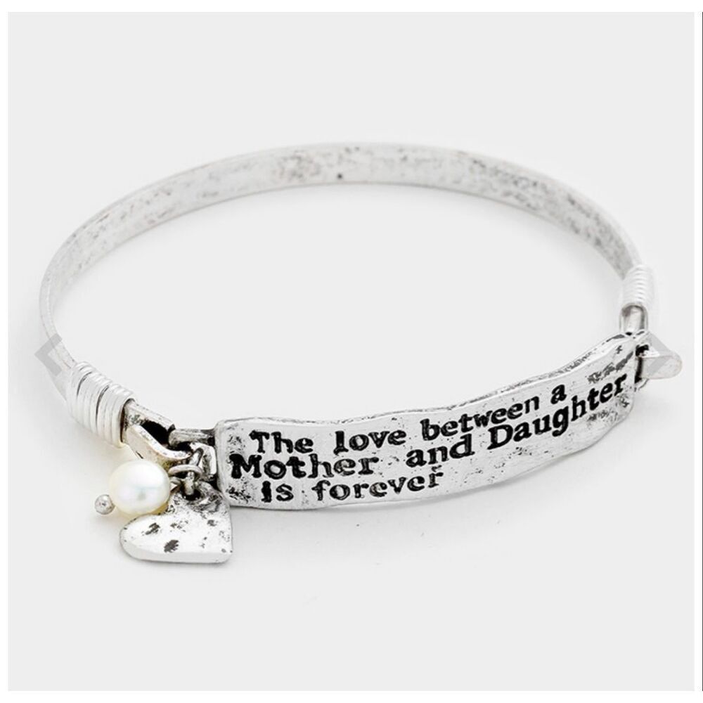 New Womens Boutique Love Between a Mother & Daughter is Forever Hook Bracelet
